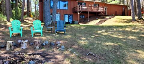 Beautiful Huge Cozy Snowmobile Escape