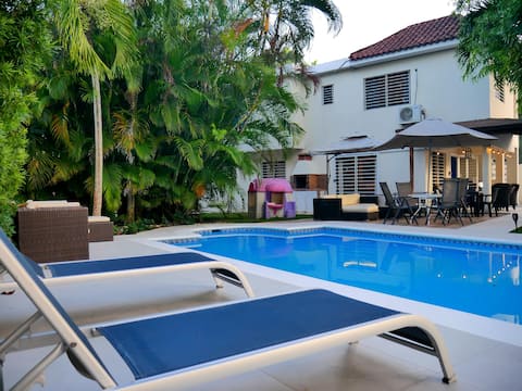 Villa 3 mins from the beach and 15 min from the airport