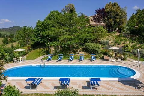 VILLA AMATA- Private villa, pool, wi-fi, Marche