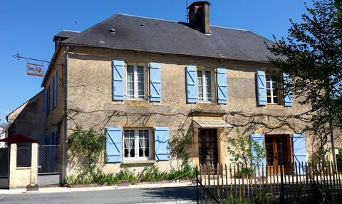 "Comme à la maison" - Large comfortable cottage ***