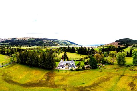 Spacious Argyll Farmhouse in Idyllic Setting