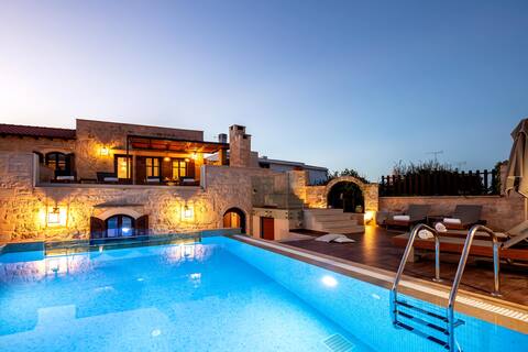 Villa Rogdia with heated pool, Atsipopoulo center