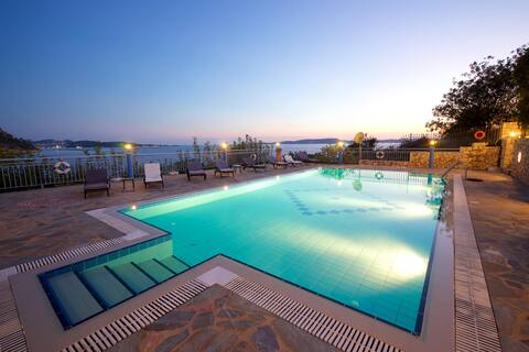Stella Di Mare Seaview Studio Poolside 2
