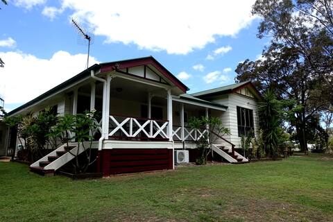 RIVERVIEW HOMESTEAD ( Eco Friendly )