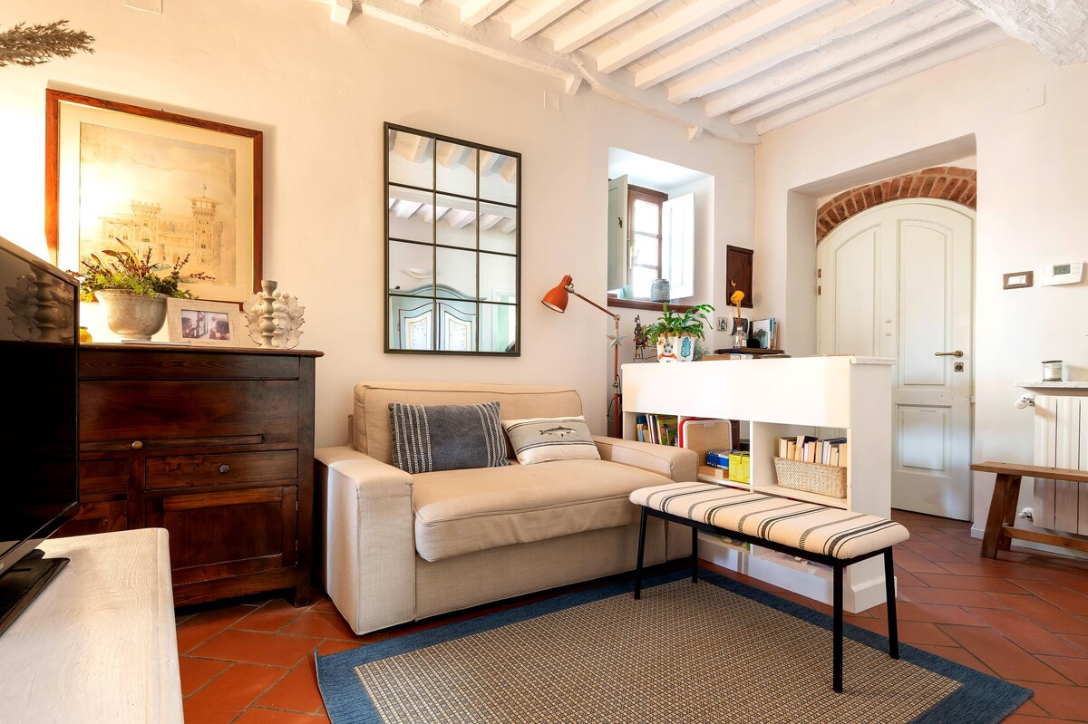 Airbnb con migliori performance: The house in the Castle and the secret garden a Suvereto