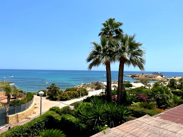 Successful Airbnb property: House on the sea "Illeta dels Banyets" in El Campello