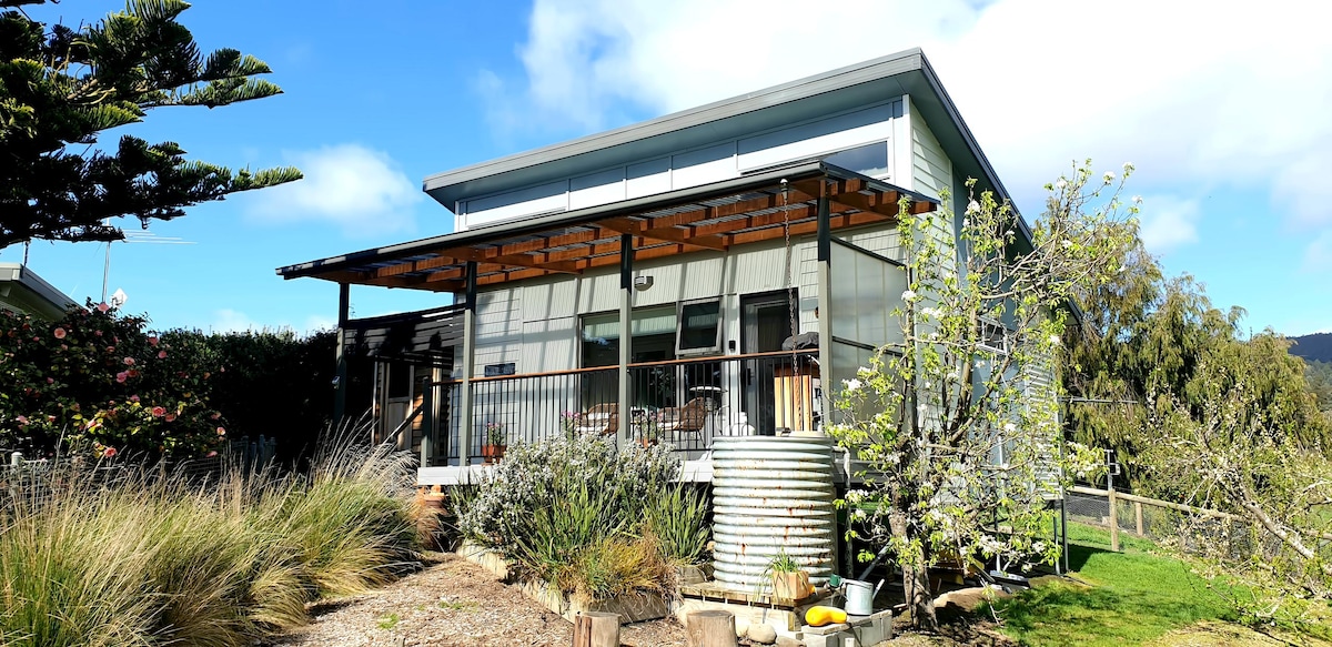 Popular Airbnb listing: Dentre Cabin in Tasmania