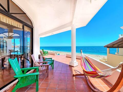 Beachfront Hacienda in Las Conchas