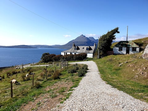 Truly fabulous views of the Cuillins and Islands!