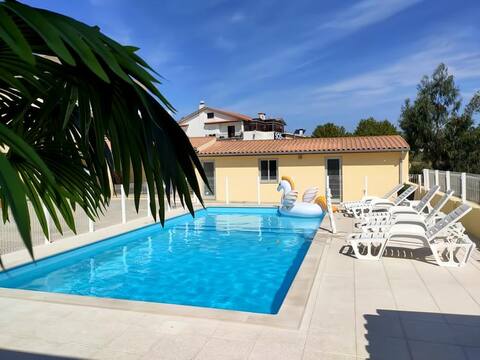 Ria Refuge with pool