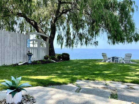 Lydia's Lake Erie Cottage