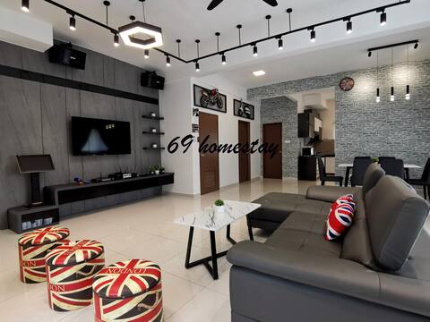 Spacious CORNER House* KTV & 5min to Pangkor beach