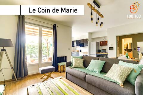 Marie's corner is a stone's throw from the city center