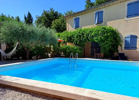 Beautiful Provencal house with private pool