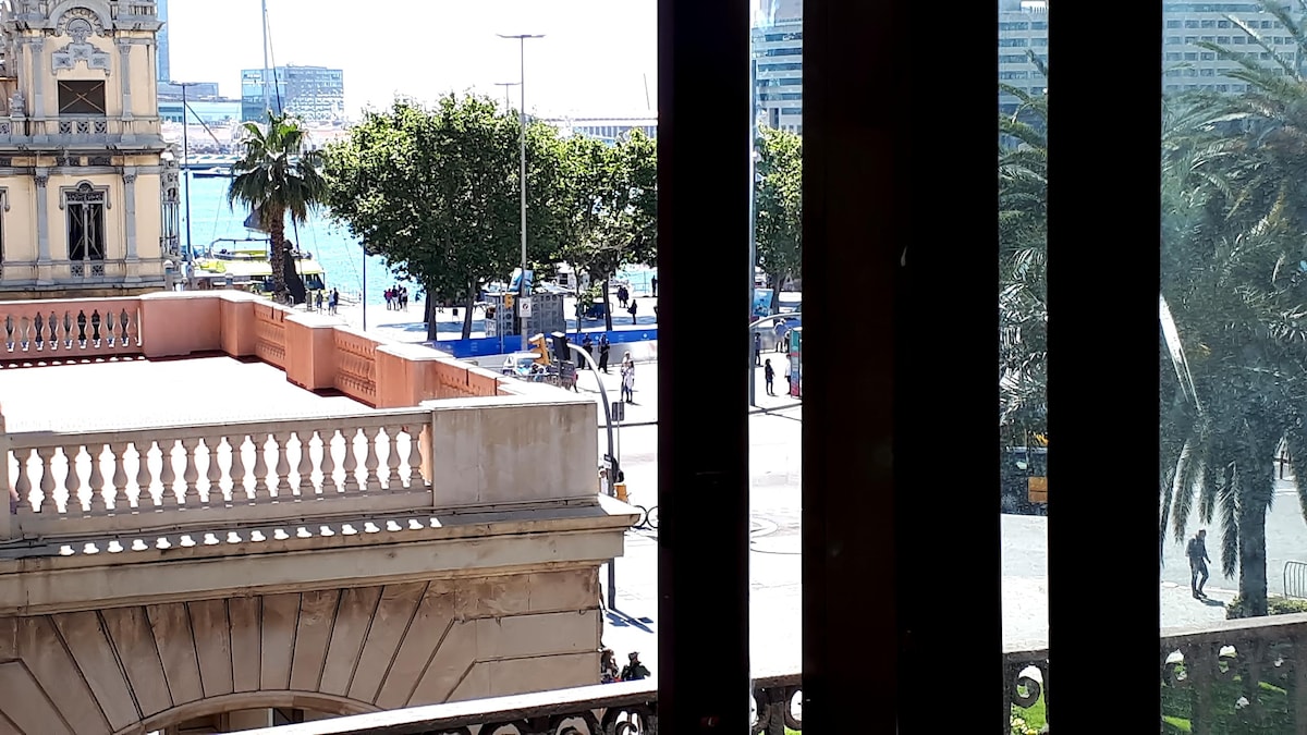 Successful Airbnb property: Beautiful Apartment on Las Ramblas | Sea Views in El Barri Gòtic