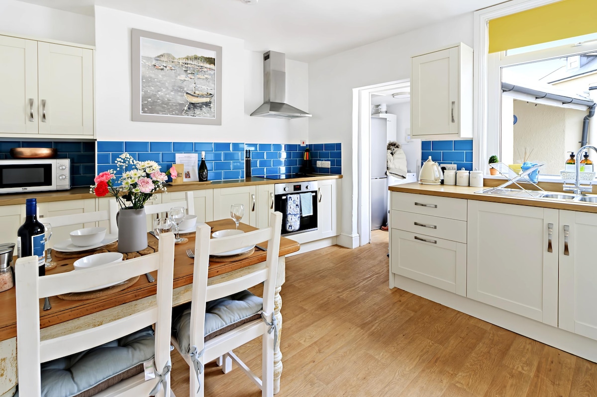 Propriété Airbnb réussie: Seafarer cottage, central Sidmouth, Parking à Sidmouth