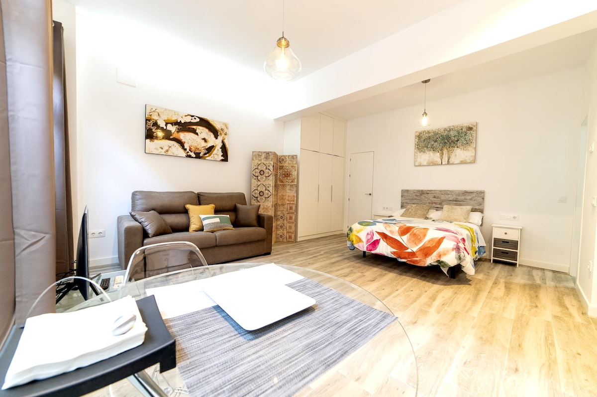 Leistungsstarkes Airbnb: New 4-person studio in the center next to AVE in San José Obrero