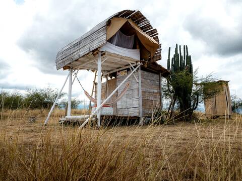 HIGH SKY BED CABINS