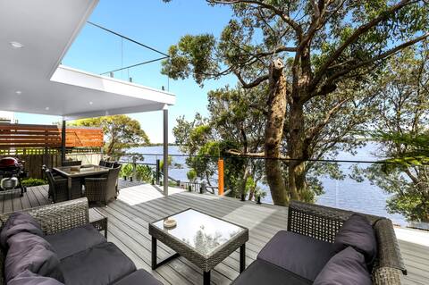 By The River-River front location with water views