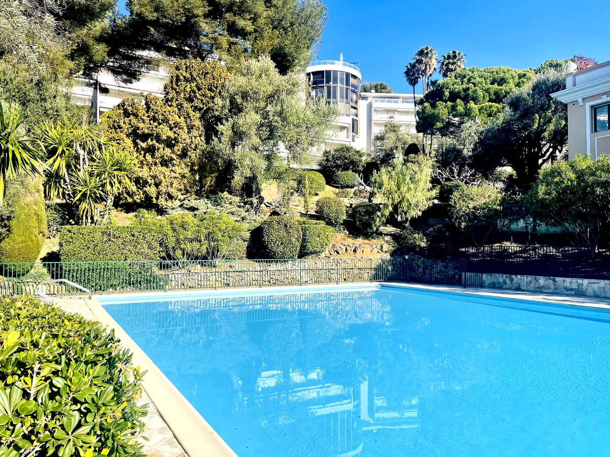 Successful Airbnb property: Beautiful 42 m2 studio with caretaker and secure parking in Roquebrune Cap Martin