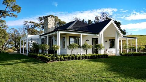 Luxury Country Escape at Colyersdale Cottage