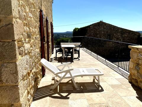 Sud Ardèche: Stone house, air conditioning, 2 terraces