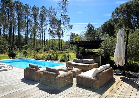 Villa 12 pers. pool and bikes 5 min from the ocean