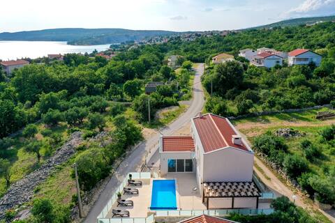 Holiday house Anpero, privacy with heated pool