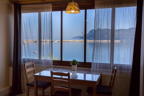 Stunning Sea & Forest View Apartment Flat