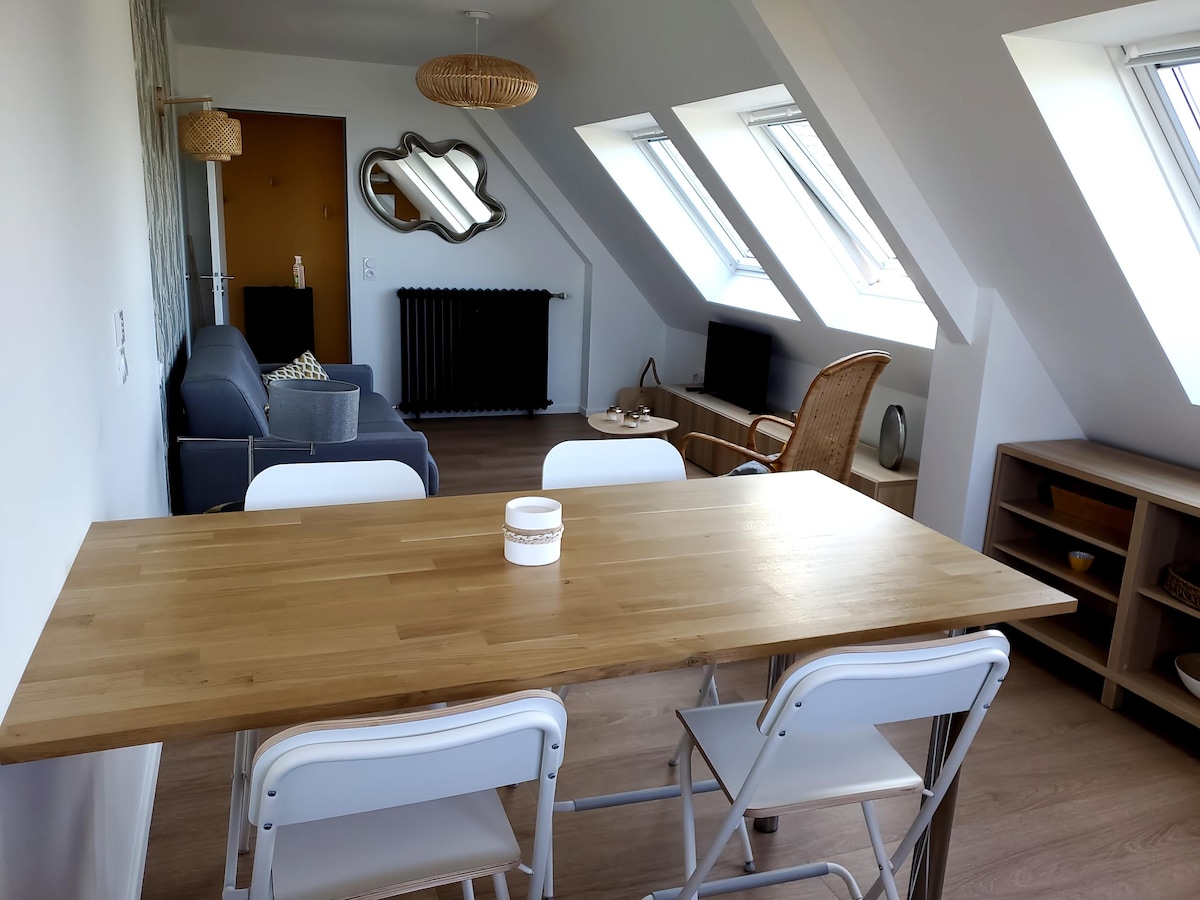 Annonce Airbnb populaire: Binicais lovers' retreat, natural site (T2) à Binic étables Sur Mer