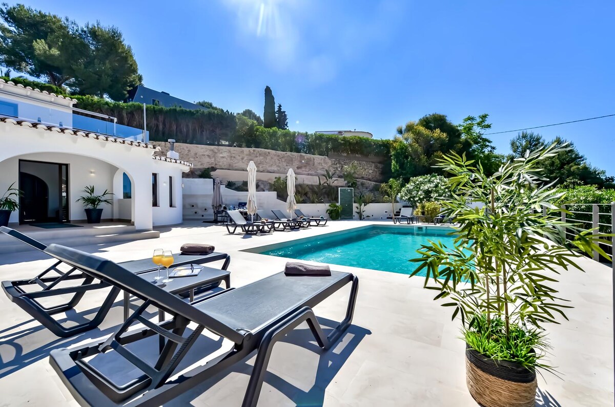 Airbnb performant: ✔︎ Pool⎜BBQgrill⎜Fast Internet⎜Workspace⎜Parking à Benissa