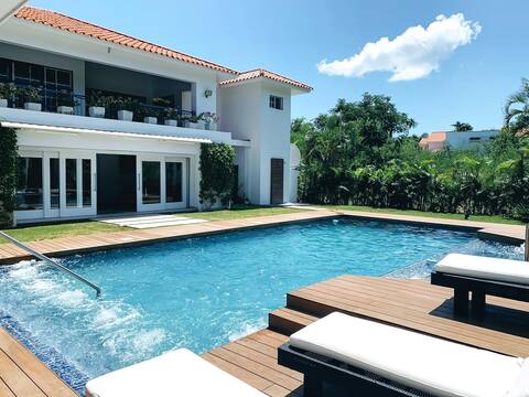 #1 Paradise Villa Chef+Food Golf+Bbq+King SizeBeds