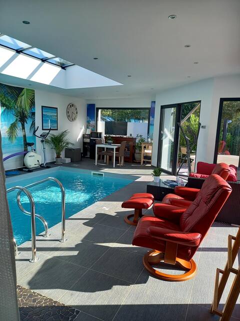 Private room with private pool & spa access