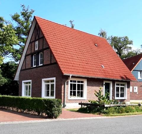 Villa Fedora (4 Bedrooms, 3 Bathrooms and Sauna)