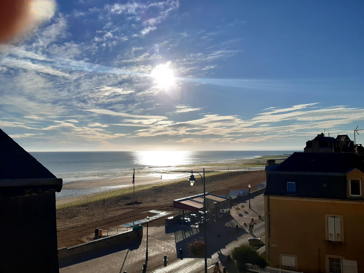 Top Airbnb: MARCO POLO, sea view, 20 m beach, ST AUBIN S/MER a Saint Aubin Sur Mer