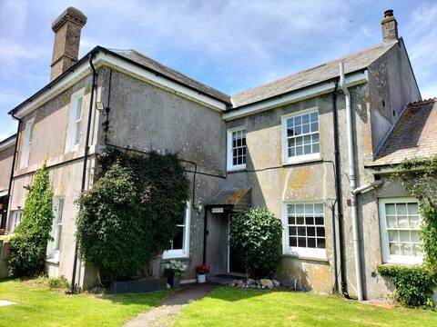 Butterwell House. Traditional Farmhouse, Cornwall.