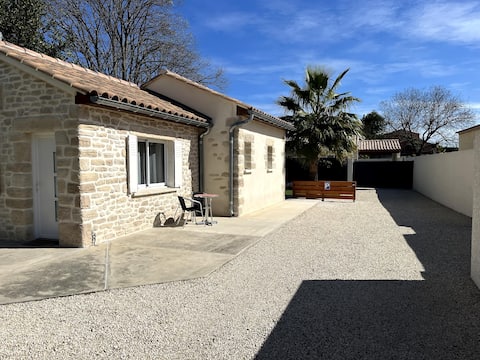 Refurbished small house near beach