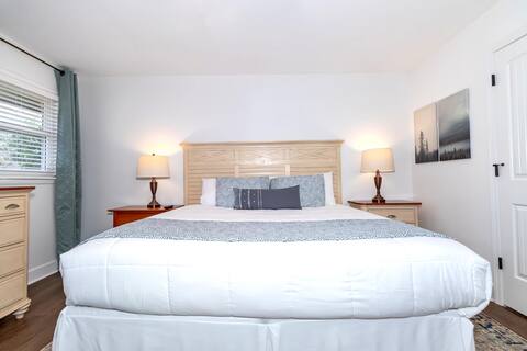 Central PTC Ranch-King Beds, Modern Kitchen, Patio