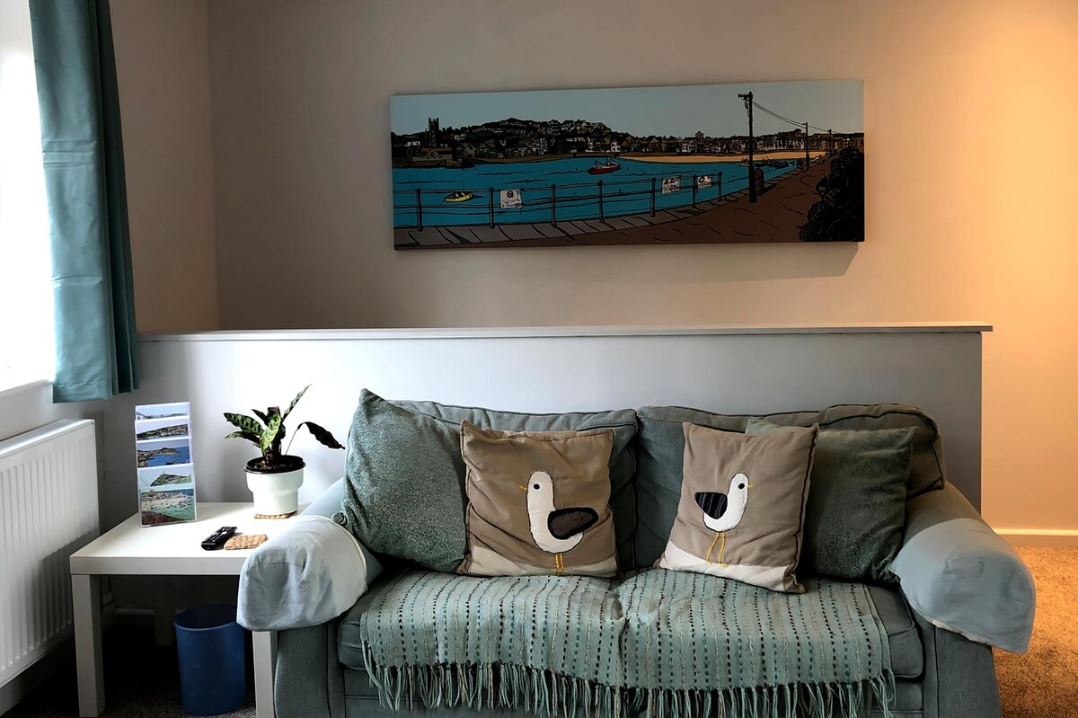 Popular Airbnb listing: A relaxing retreat close to the Thames. in Berkshire