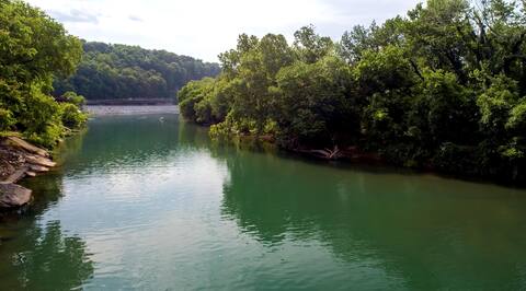 Paddlers’ Pass - Riverfront, 1 min walk to water