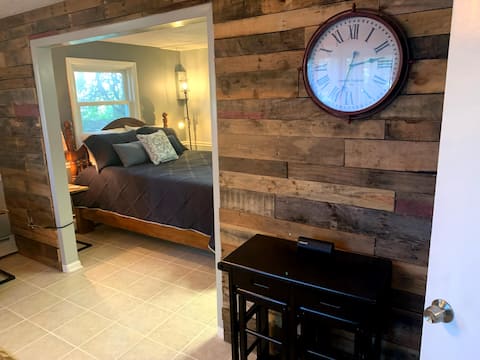 Adorable space in the perfect place!
