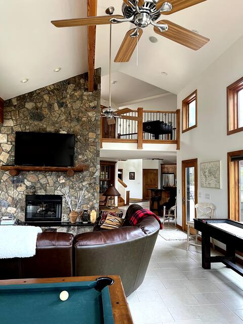 Luxury Lodge w Lake & Mtn Views - 10m to Leadville