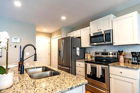 Retreat on Pine - Close to Golf & Horse Park