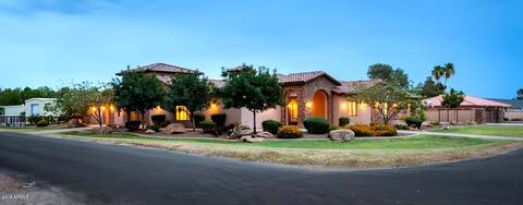 Family Retreat / Country Villa in the City