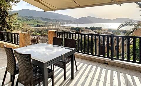 Very beautiful house with a view of the Gulf of Lava