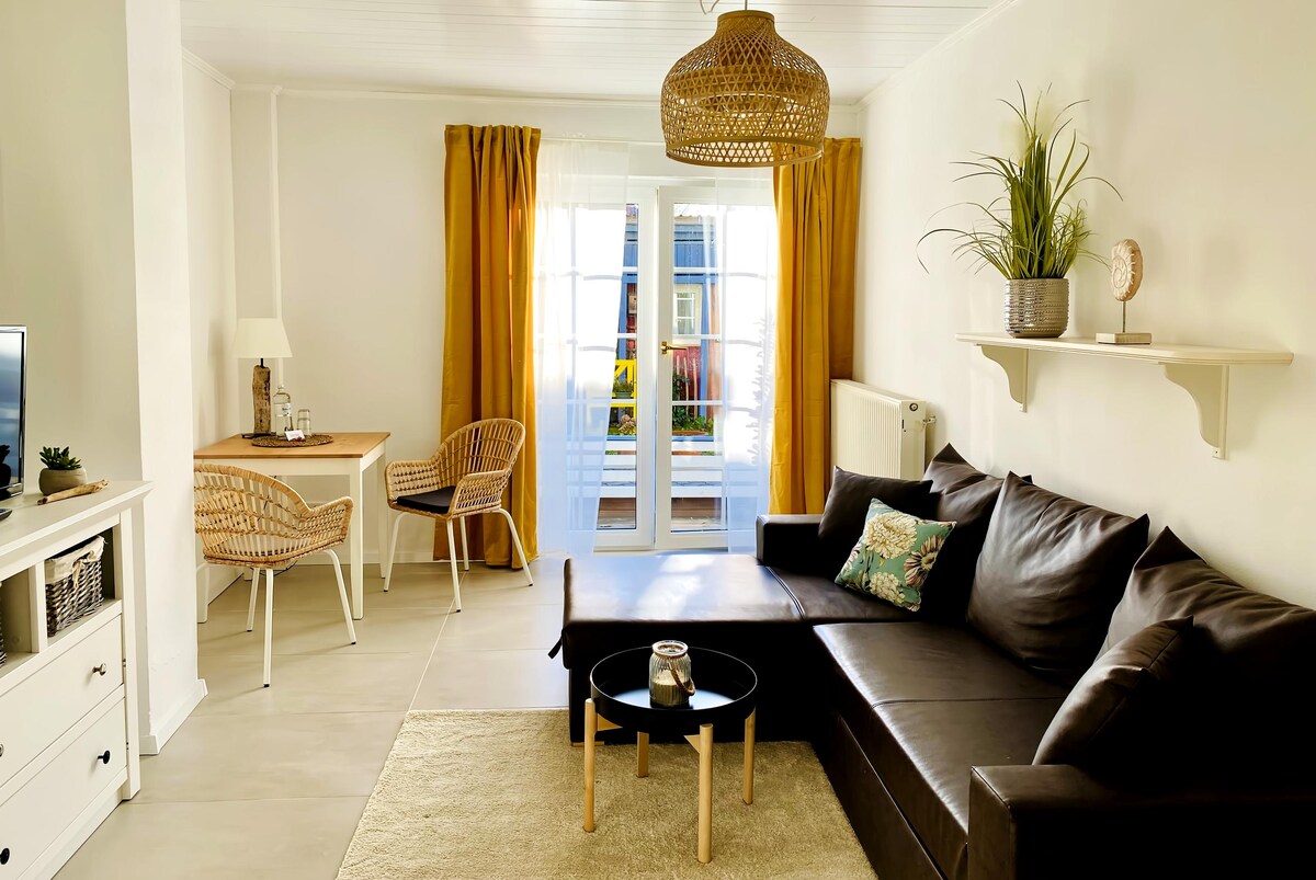 Erfolgreiche Airbnb-Immobilie: In the old town of Burg - Kajüthus Apartment 7 in Fehmarn