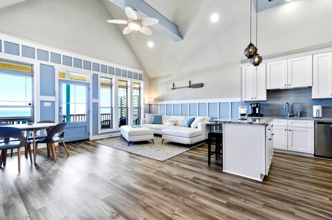 Luxury Beach Front House!
