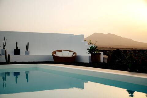 casa guayarmina volcano vews
heated pool