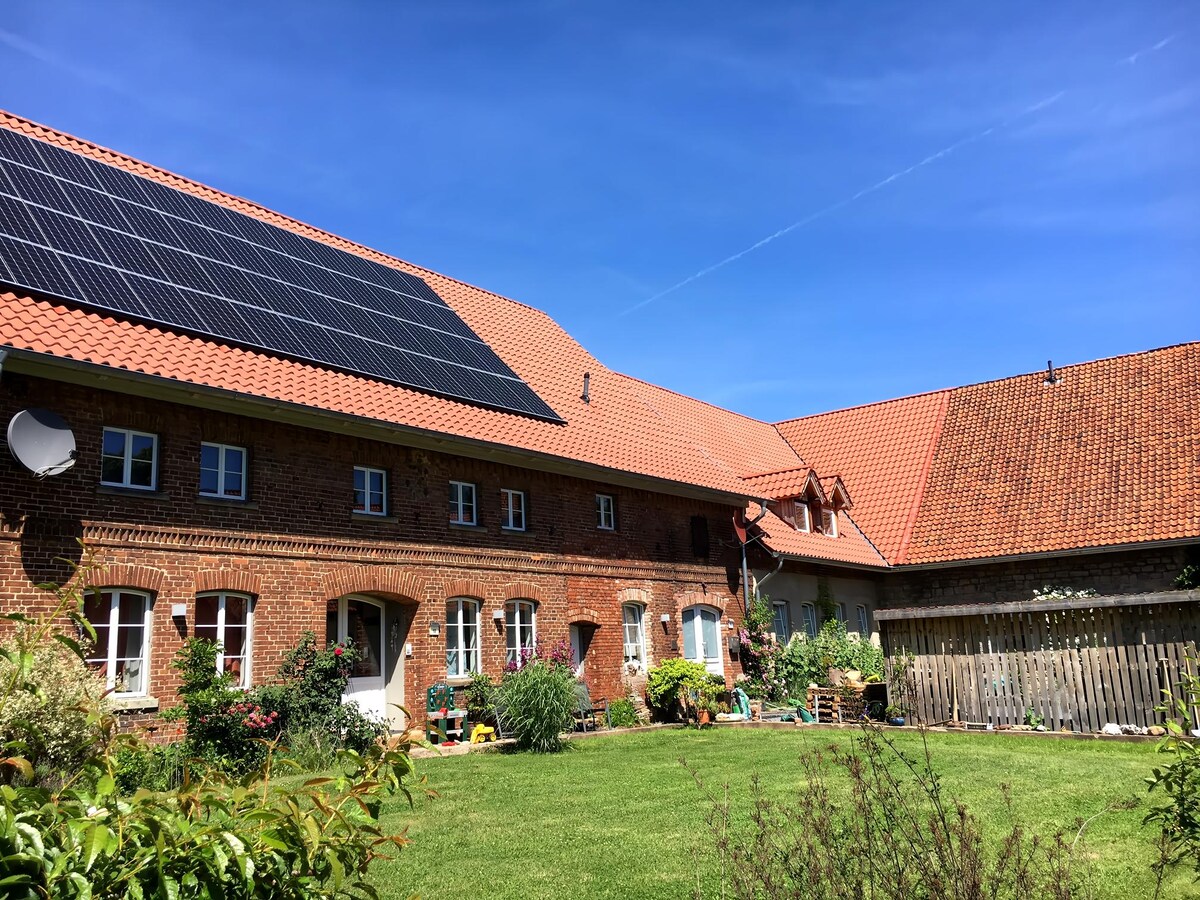 Popular Airbnb listing: Vacation home "Heuboden" Relax in the Deister-Süntel Valley in Hameln Pyrmont