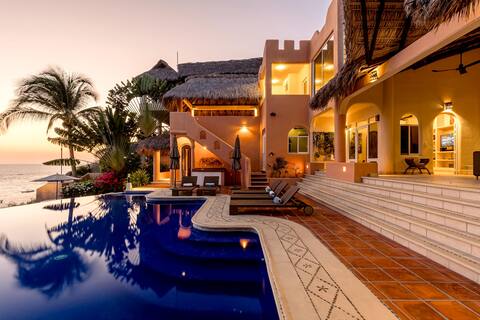 Casa K- Luxurious Oceanfront Villa